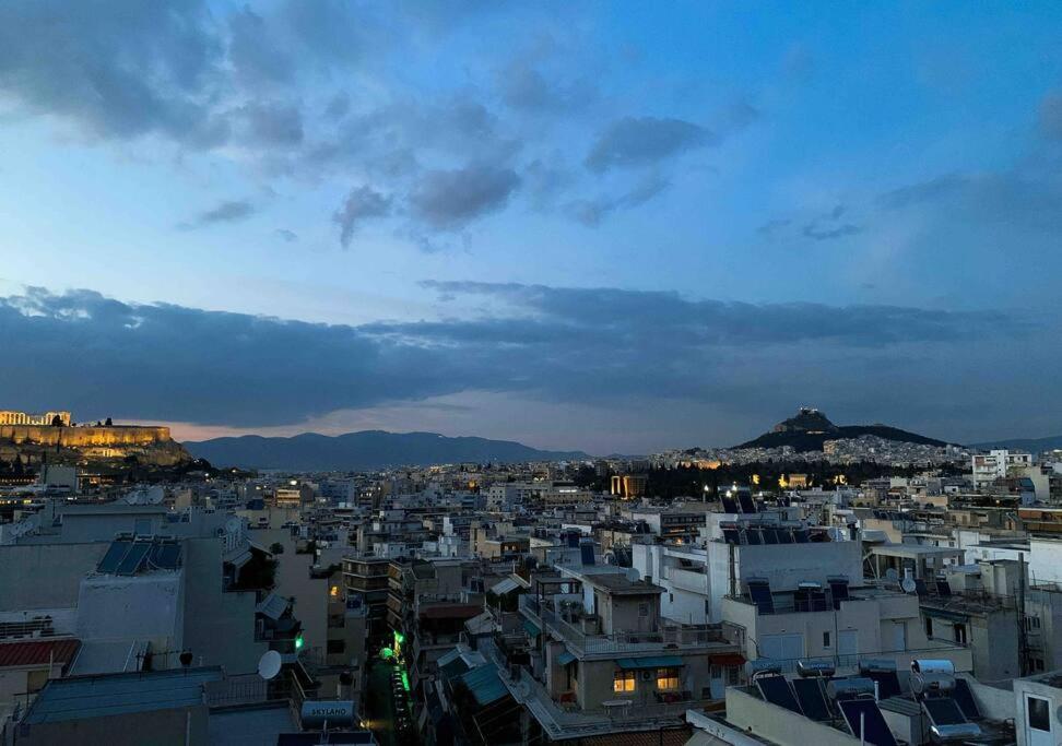Luxury Athens Apartment With Breathtaking Views Zewnętrze zdjęcie