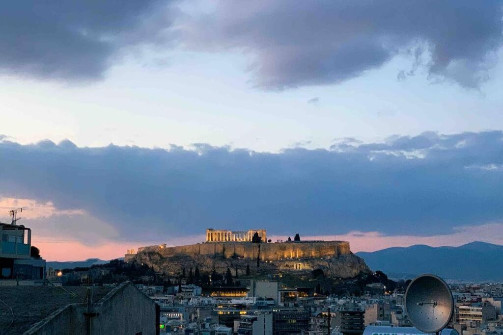 Luxury Athens Apartment With Breathtaking Views Zewnętrze zdjęcie